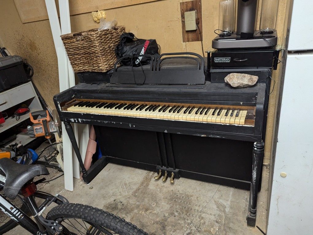 Free Piano