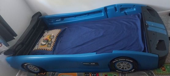 Twin bed