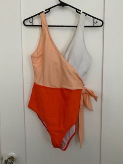 Bathing suit
