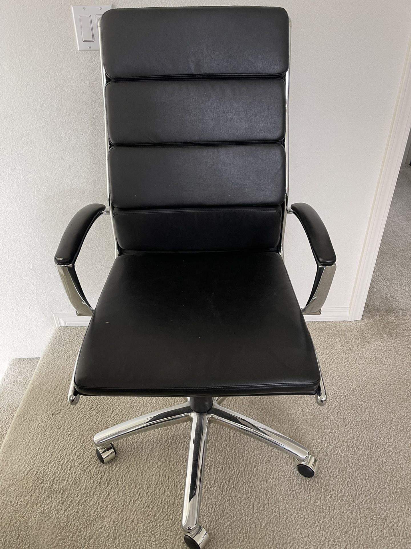 Office Chair Great Condition Fully assembled