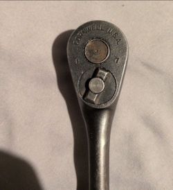 VINTAGE CORNWELL 3/8 DRIVE RATCHET