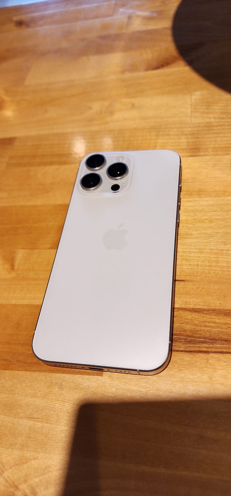 iPhone 15 Pro Max Unlocked