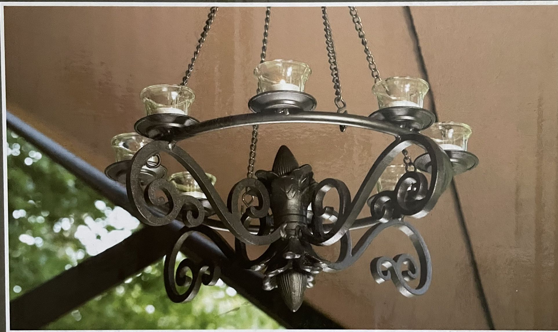 19” Gazebo Chandelier (new in box)