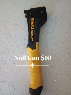 DeWalt Hammer Stapler