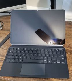 Samsung Galaxy Tab s7 with Keyboard