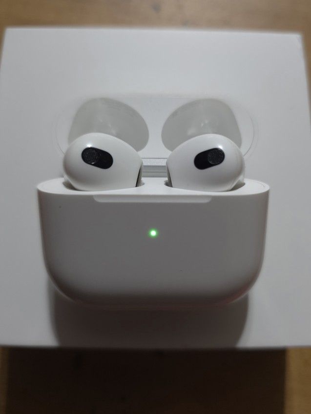 Apple-Airpods 3 (3rd Gen)