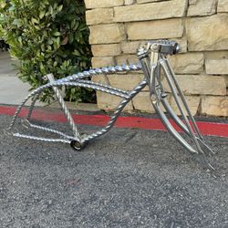 20” Twisted Lowrider Bike Frame