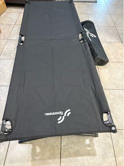 Foldable camping cot