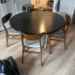 Round Table And 4 Chairs 