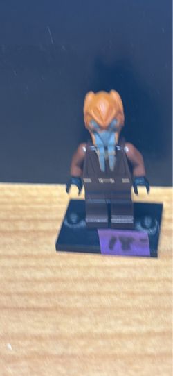 Lego Star Wars - Plo Koon - Dark Brown Robe, Tan Shirt, Plain Legs  Minifigure