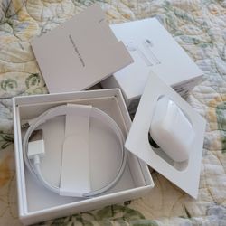 Open Box 2nd Gen Airpod 