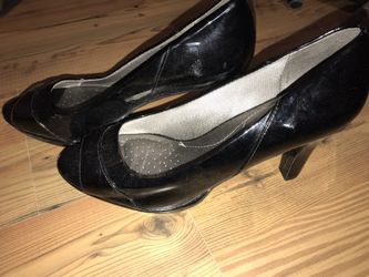Life Stride Heels size 11