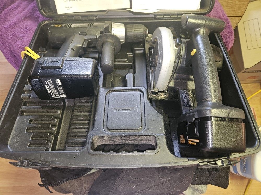 Craftsman Trin Saw And Cordless Drill Driver