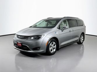 2017 Chrysler Pacifica Hybrid