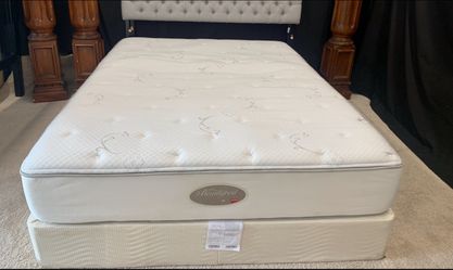 NICE 💫💜QUEEN 💫💜MATTRESS 💫💜AND BOX spring