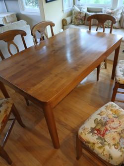 Dining set Birdseye Maple