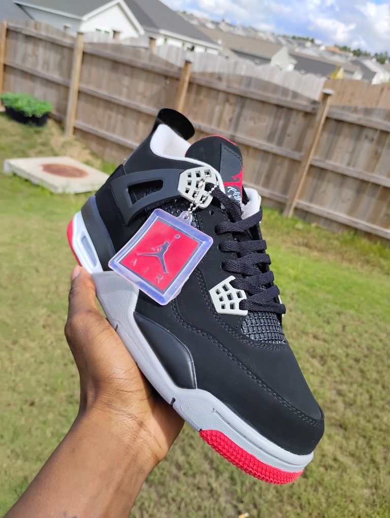 Jordan 4 Retro Bred