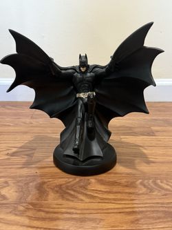 Batman  Begins Batman In Flight Statue
