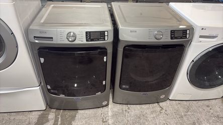 Maytag Frontload Washer Gas Dryer Set
