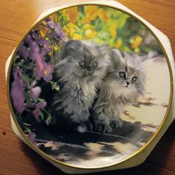 Franklin Mint SITTING PRETTY Limited edition