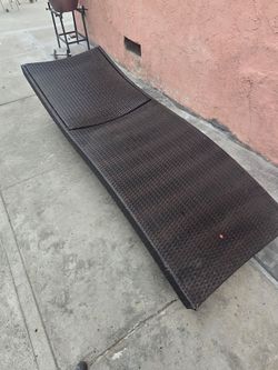 Recliner chairs