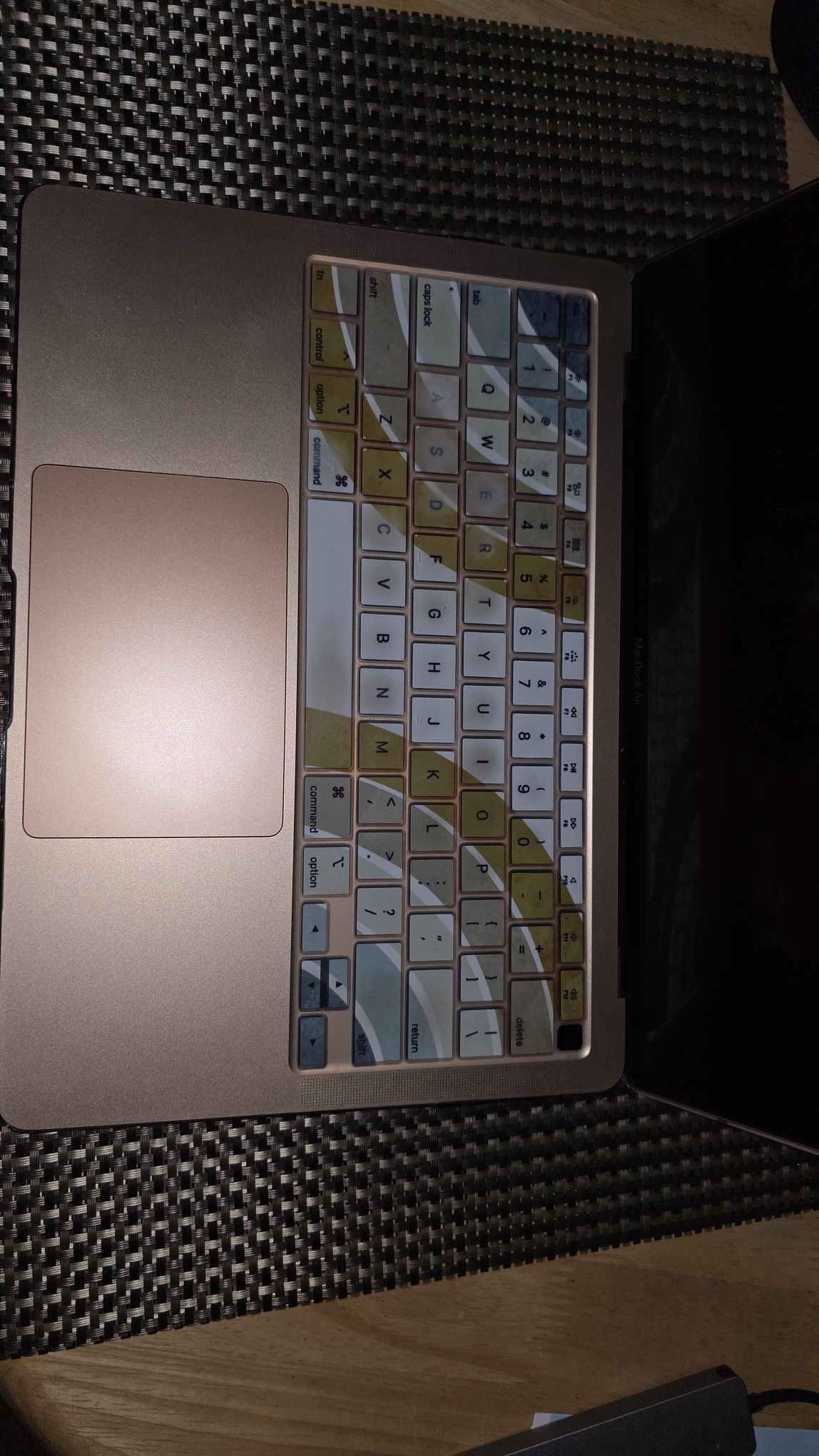 MacBook Air (13", 2020, M1 series) Rose Gold