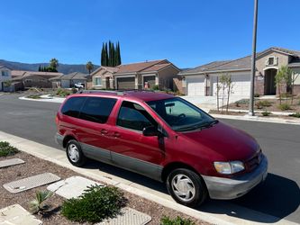 1999 Toyota Sienna Low miles