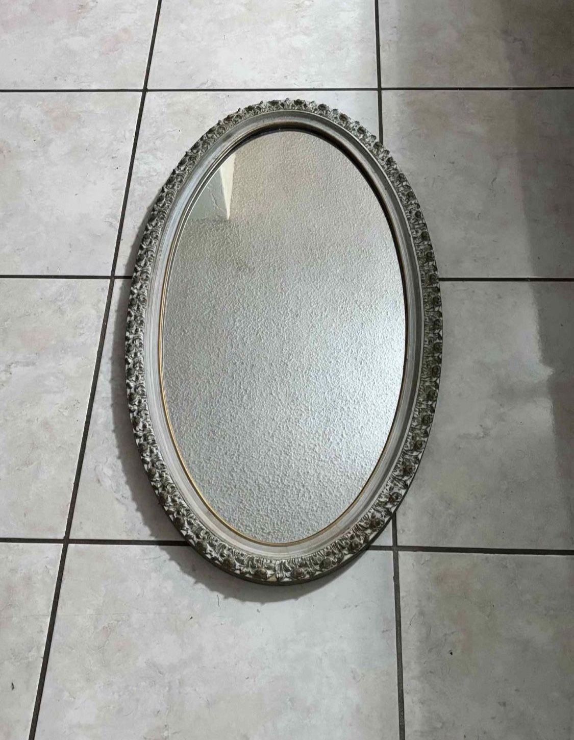 Vintage Oval Mirror 35.5”Hx19.5”L Mirror 31”