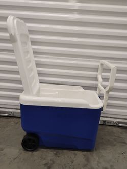 Rolling IGLOO Cooler