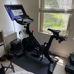 Peloton bike+ Bike Plus With Mat And Weights