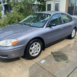 2006 Ford Taurus