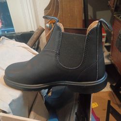 blundstone childs boots
