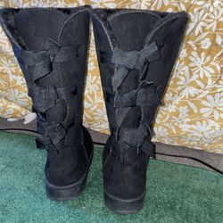 Women’s New Size 9 Black Boots-tall