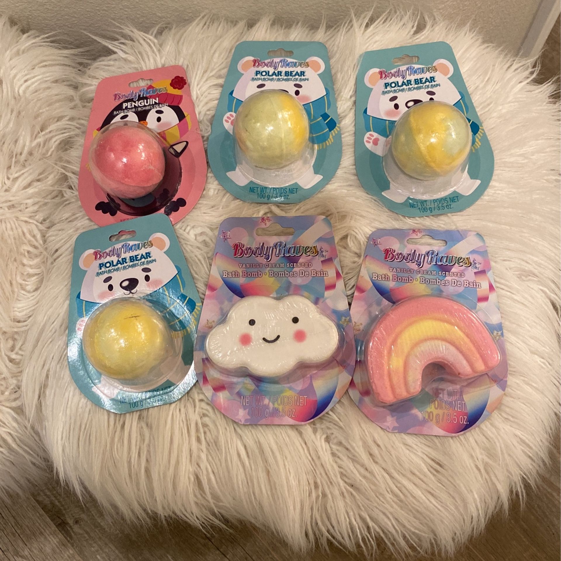 Lot Of 6 Sealed Bath Bombs & Gold Holder So Cute