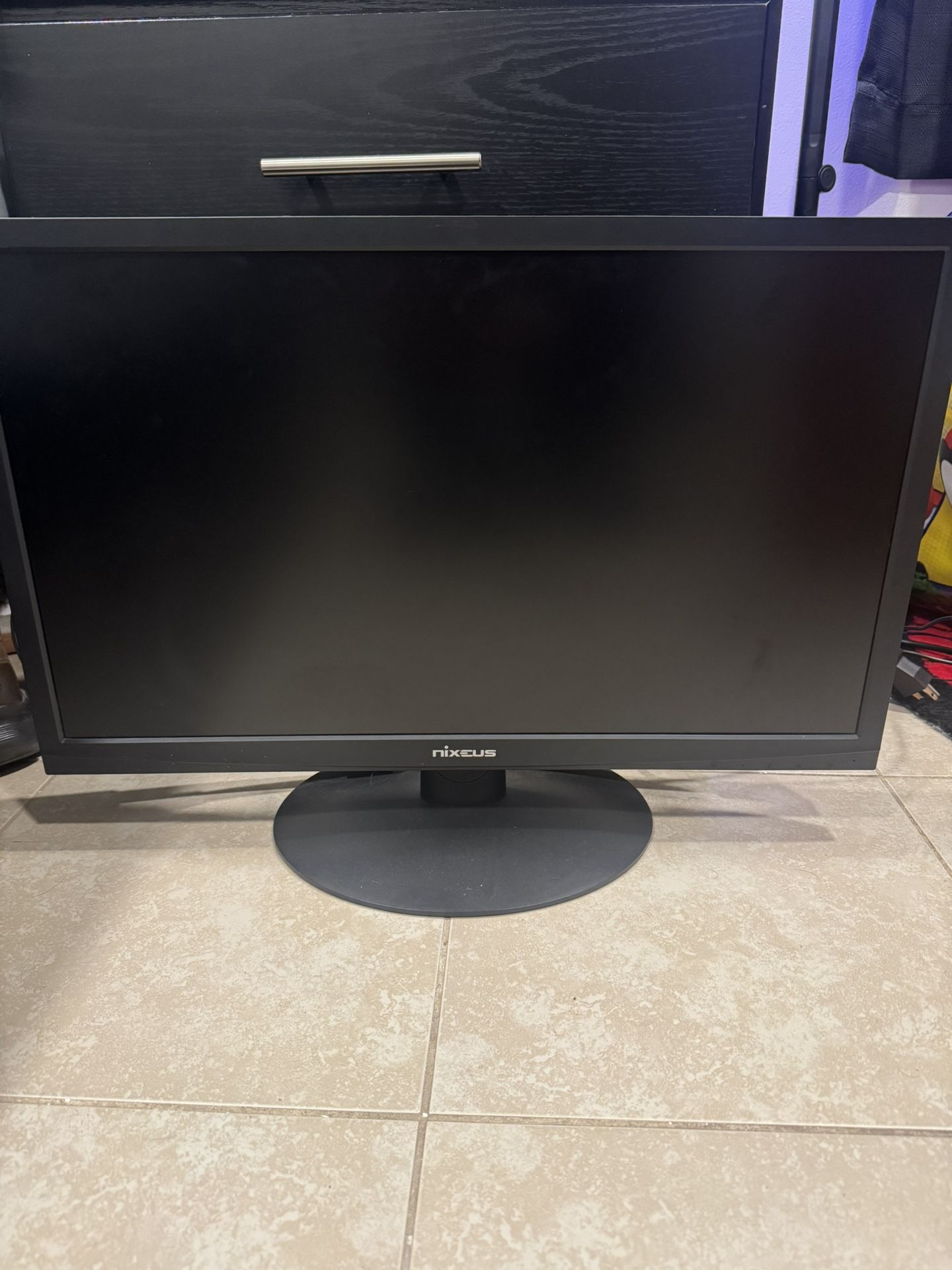 Nixeus Gaming Monitor 24in 144hz 1080p 