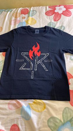  Boys WWE  BURN IT DOWN TEE  Sz Youth  S 8/9