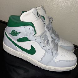 Jordan 1 Mid Green/White 