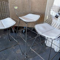 Knoll Bertola Barstool W/ Cushion 