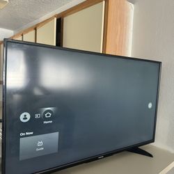 43” Toshiba Roku Smart Tv