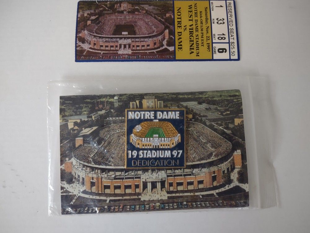 1997 Notre Dame Collectable Lot