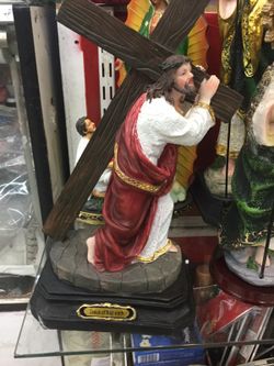 Jesus. Virgin Mary. Statues. Vigils