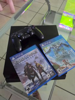 PLAYSTATION 4 CON 2 JUEGOS A ELEGIR Y UN MANDO
