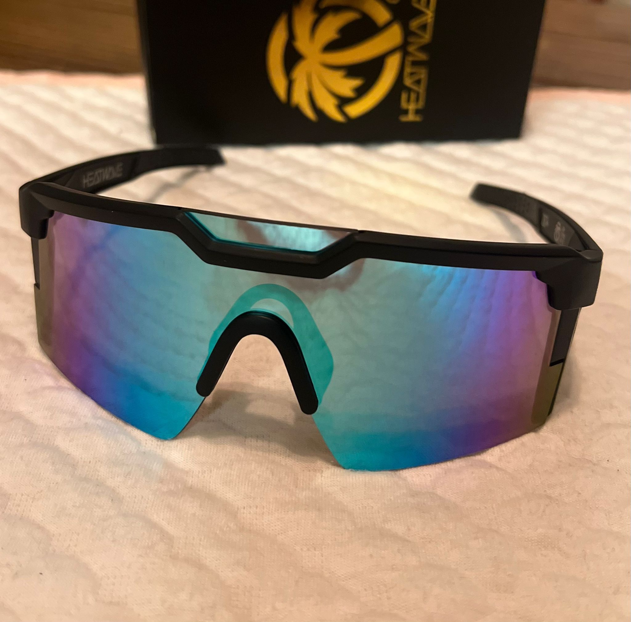 HEATWAVE SUNGLASSES 