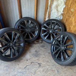 19in Wheels Staggered For Lexus