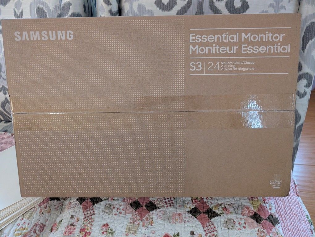 Samsung Essential Monitor 24inch