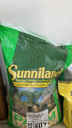 Sunniland Palm Fertilizer 6-1-8 – 40 lb Bag for $23.45