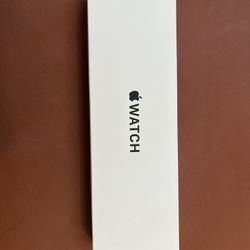 Apple Watch SE (gen 2) - NEW