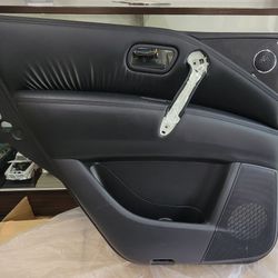 2015 to 2021 Nissan Armada/ Infiniti ( Rear Door Trim Panel)
