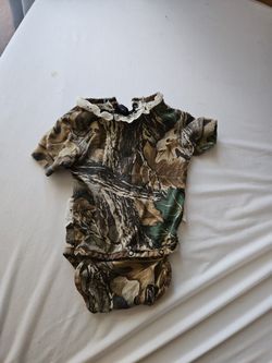 baby's clothing