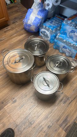Large pots 10 each